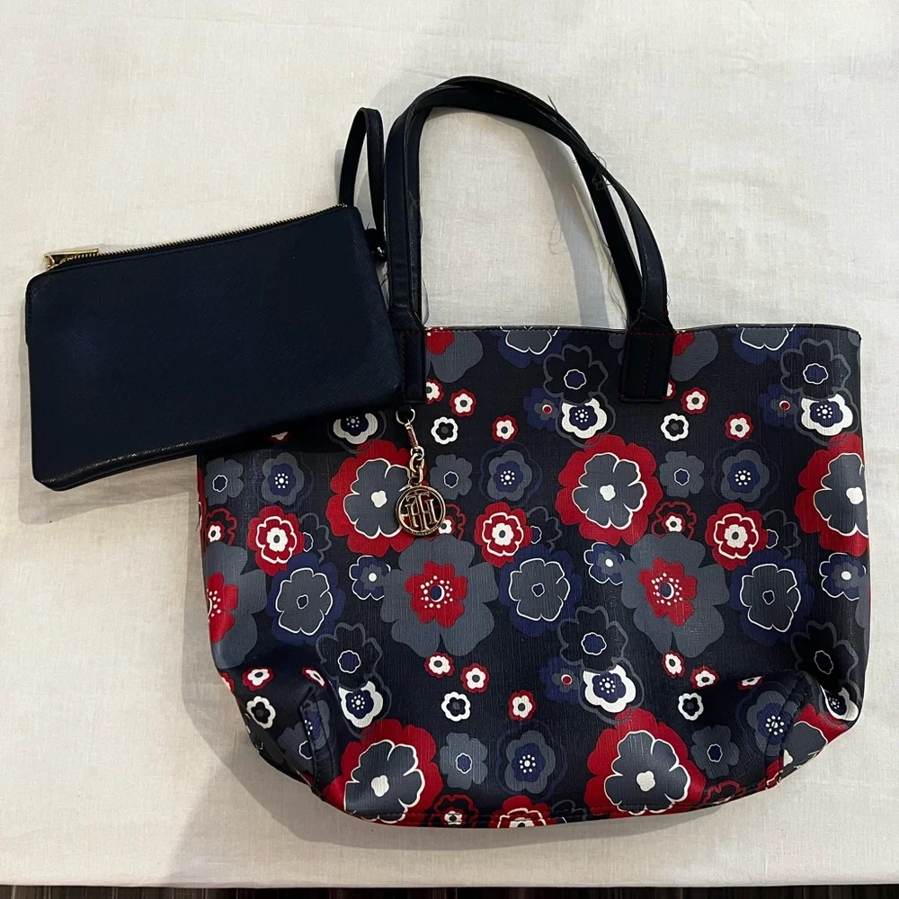 Tommy Hilfiger original Handbag - Picture 4 of 4